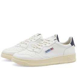 Autry 01 Low Leather Sneaker White & Navy
