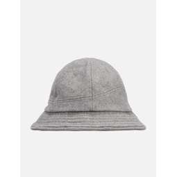 Curvilinear Hat
