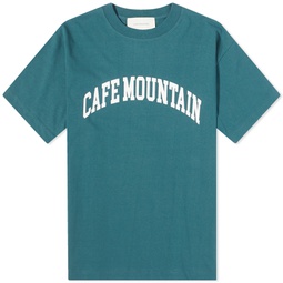 Cafe Mountain College Logo T-Shirt Ivy Green