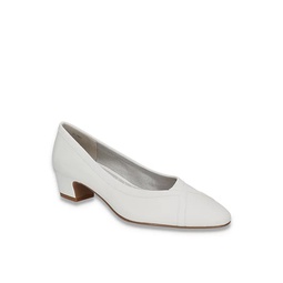 Easy Street Womens Myrtle Pump - White