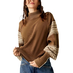 Womens Get Cozy Patterned-Sleeve Sweater