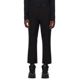 Black One Tuck Tapered Trousers 231493M191008