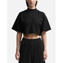 Vector Cropped T-shirt