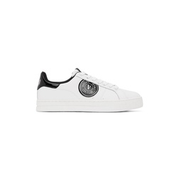 White 88 V Emblem Court Sneakers 222202M237003