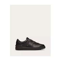 Rockstud Untitled Noir Calfskin Leather Sneaker