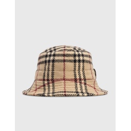 BURBERRY CHECKED BUCKET HAT