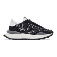 Black Lacerunner Sneakers 221807F128013