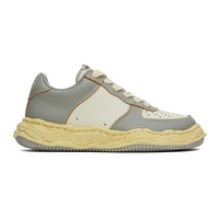 Gray & White Wayne Sneakers 232551M237072