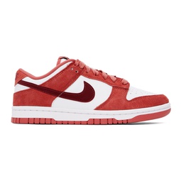 White & Red Dunk Low Valentines Day Sneakers 241011F128146