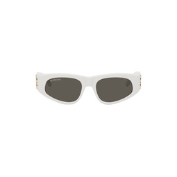 White Dynasty D Frame Sunglasses 231342F005040