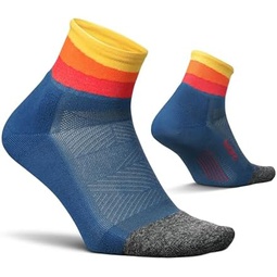 Feetures Elite Ultra Light Cushion Quarter - Sport Sock with Targeted Compression - (1 Pair)