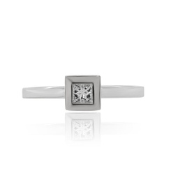 18kt white gold princess cut diamond ring containing 0.22 cts tw (gh vs si)