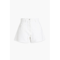 Frayed denim shorts